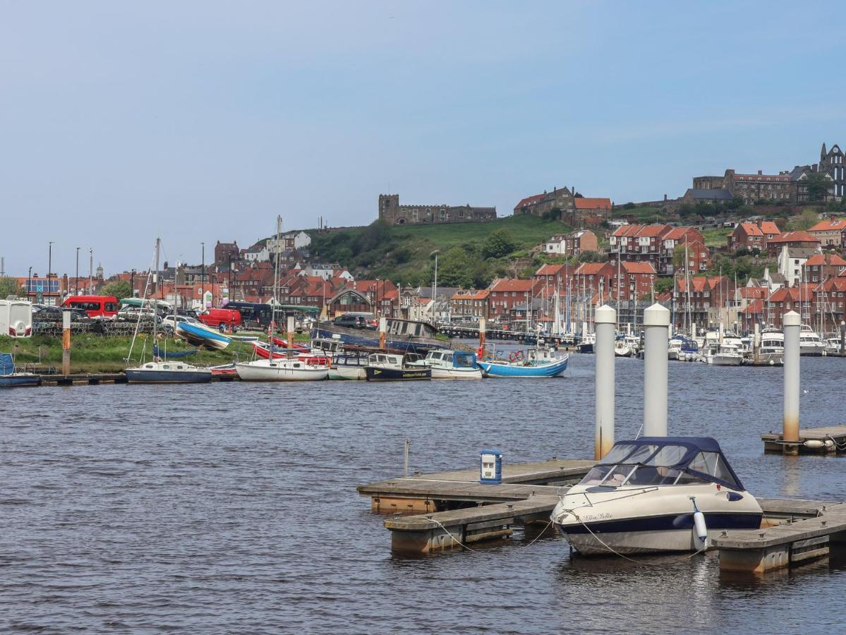 Heron'S Landing Уитби Экстерьер фото
